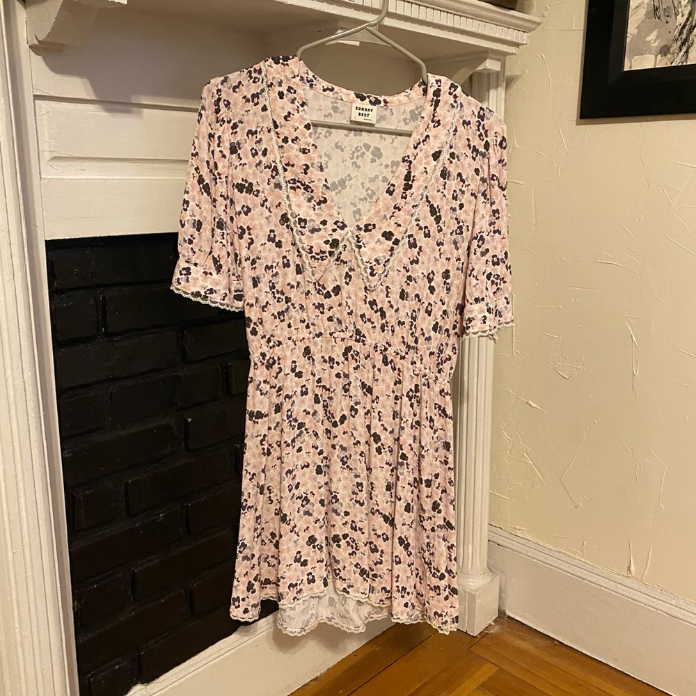 Aritzia floral dress size small
